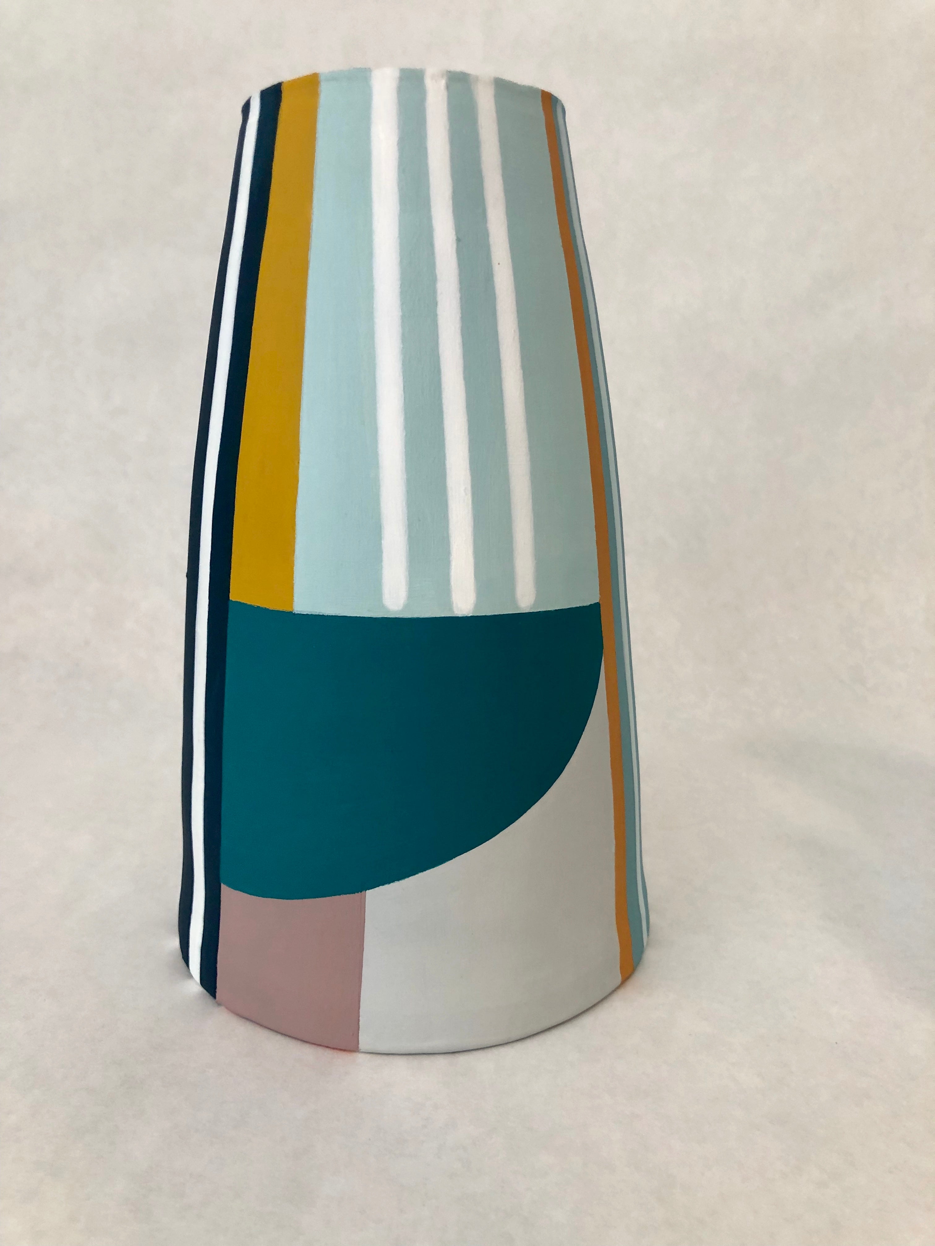 Vase V